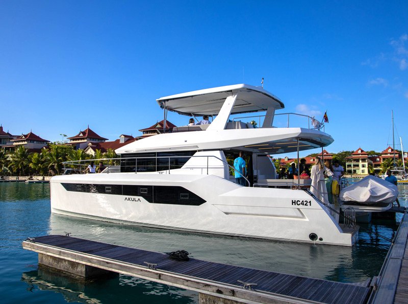 A New Generation Of Power Catamaran in Seychelles (Leopard 53)